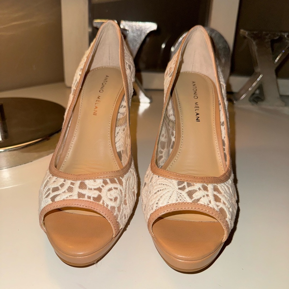 ANTONIO MELANI Ceyla White Lace Peep Toe Pumps, Size 8.5 BRAND NEW